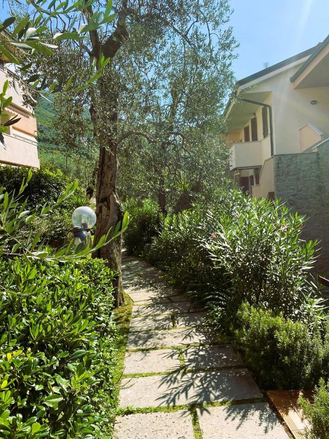 Apartamento Le Vele Beth'S House Brenzone sul Garda Exterior foto